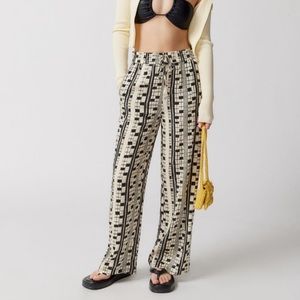 urban outfitters carmen wide-leg trouser pant